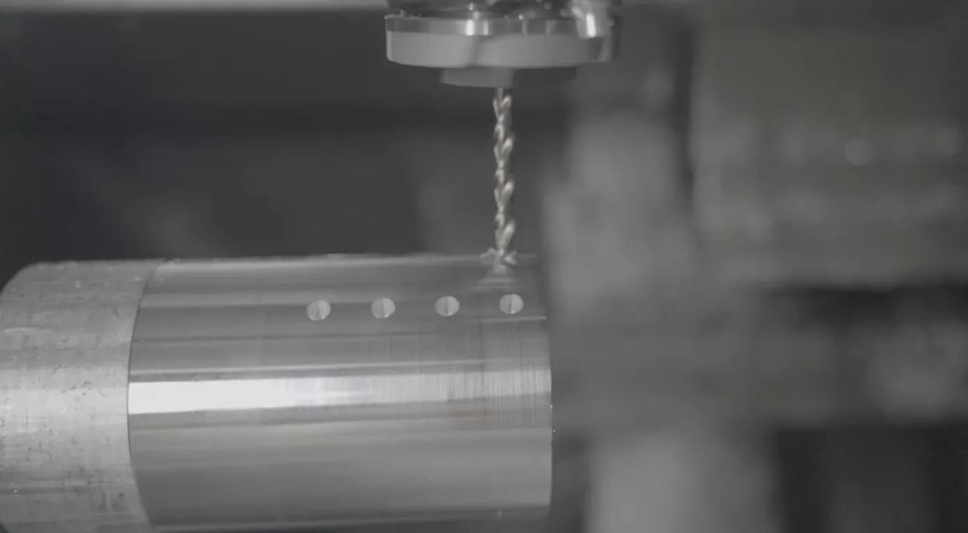 Torno Horizontal CNC de Torneamento (Fresamento) L-35Y Torno Horizontal CNC de Torneamento (Fresamento) L-35Y