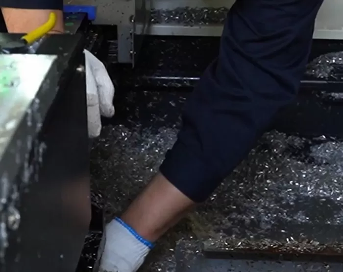 Limpeza de Componentes CNC Limpeza de Componentes CNC