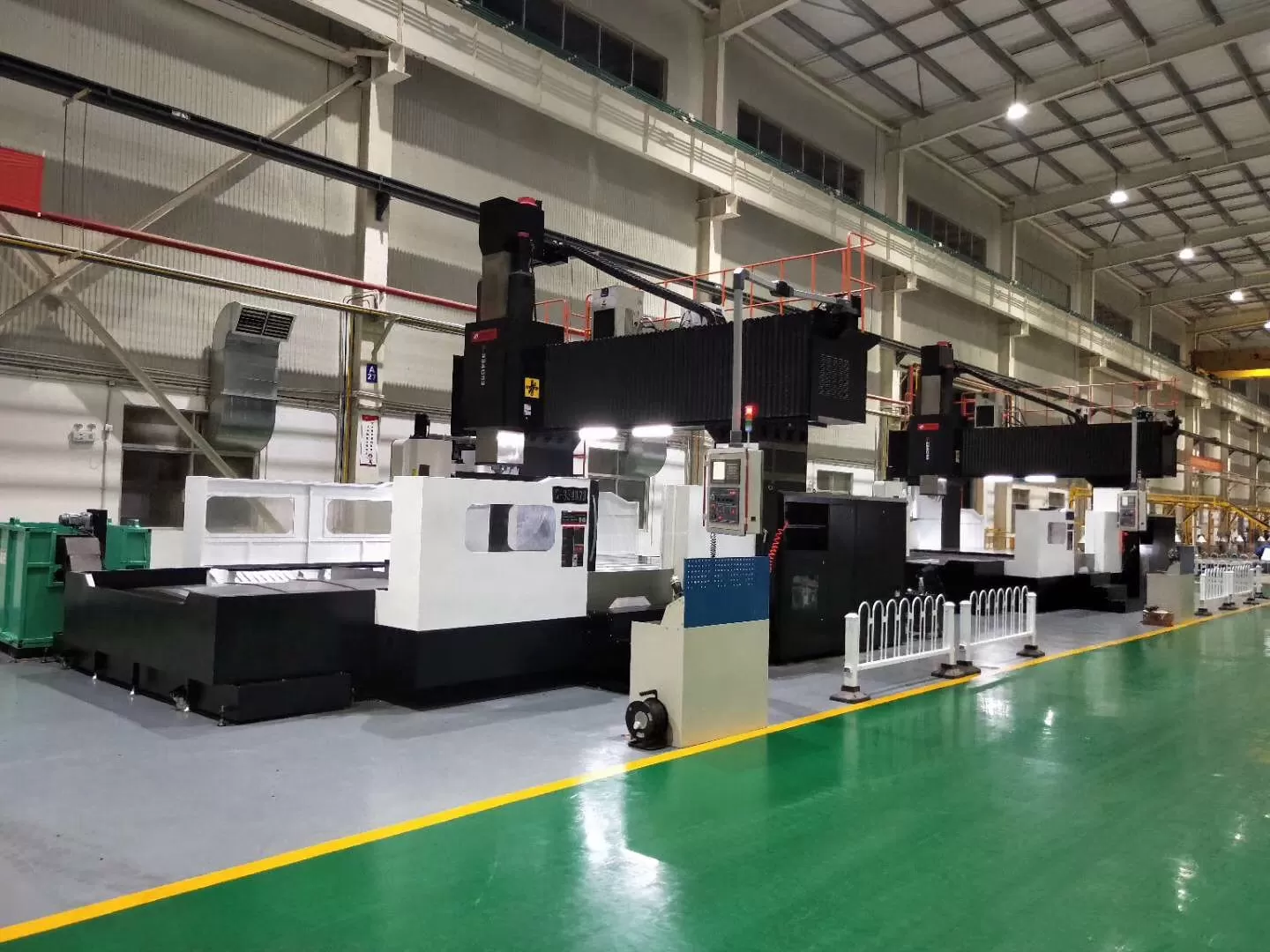 Seis configurações de cabeçote do fuso para capacidades de usinagem expandidas